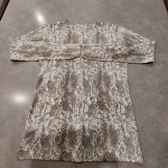 JESSICA Petite Women's Cream/Taupe Snakeskin Print Button Down L/S Cardigan XS - Picture 4 of 13